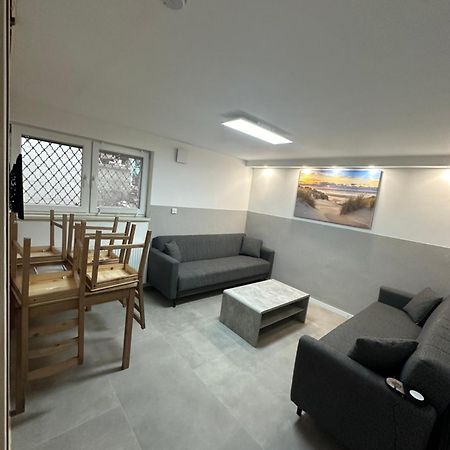 Charmante 2 Zimmer Souterrain Hanover Exterior photo
