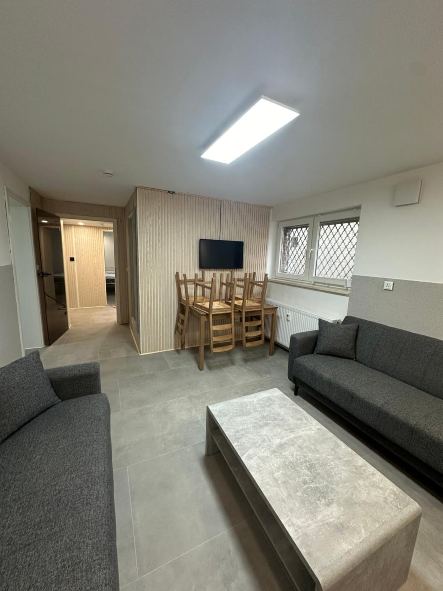 Charmante 2 Zimmer Souterrain Hanover Exterior photo